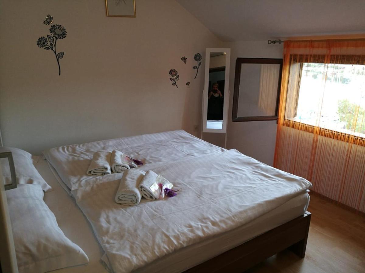 Ivanka Apartments Vrboska Kültér fotó