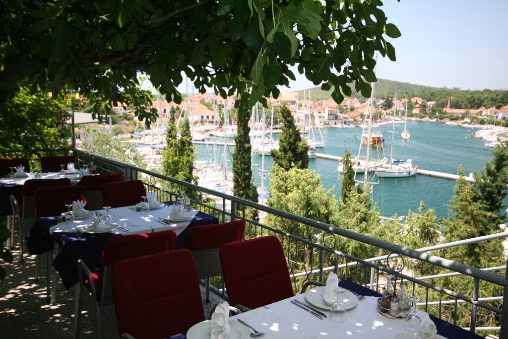 Ivanka Apartments Vrboska Szoba fotó