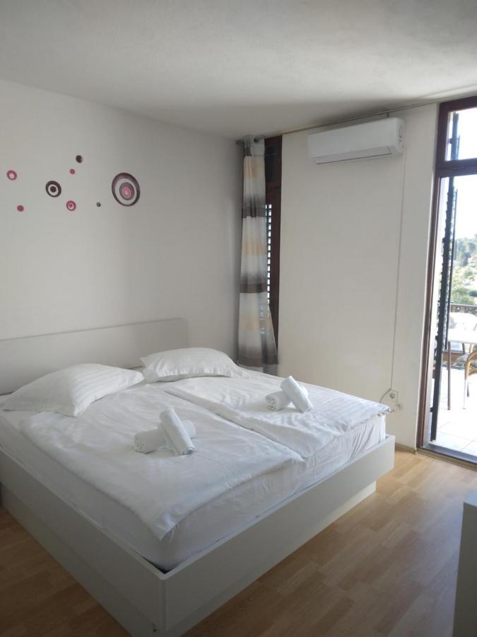 Ivanka Apartments Vrboska Szoba fotó