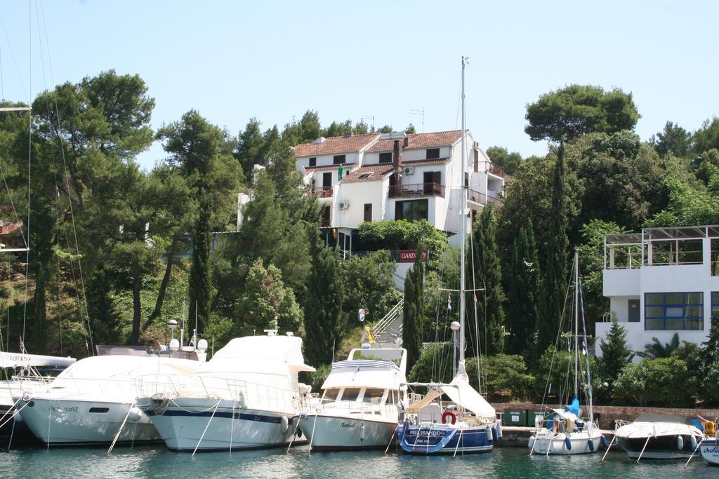 Ivanka Apartments Vrboska Szoba fotó